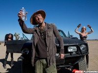 Эбби Кросс и Ричи Кэлхун в порно фильме Апокалипсис X