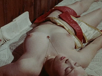 Эротические фото из фильма Аморальные истории (1974)