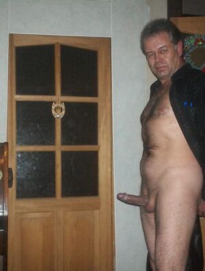 Я со своим членом, крупным планом домашнее порно фото