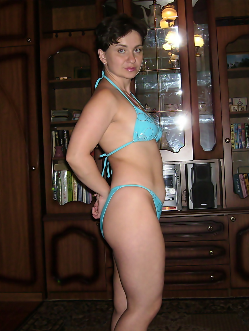 Любительское порно фото привлекательной милфы Елены