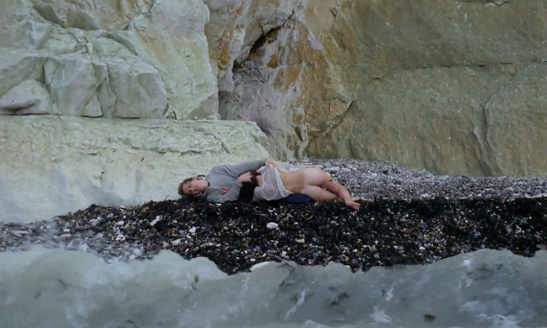 Эротические фото из фильма Аморальные истории (1974)