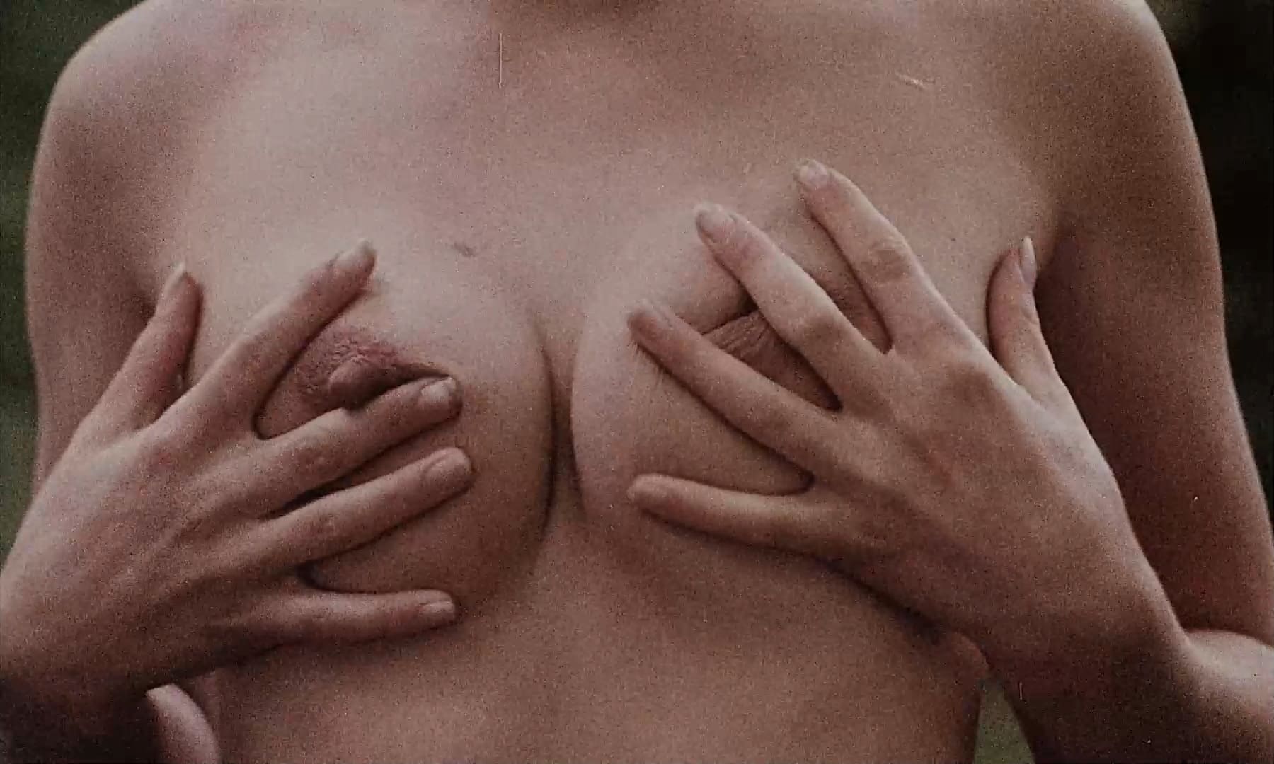 Эротические фото из фильма Аморальные истории (1974)